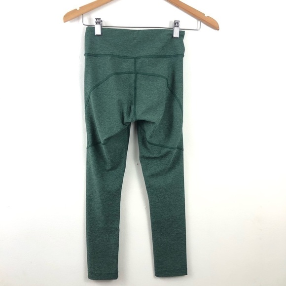 Outdoor Voices Green Warm Up Crop Leggings XS - Picture 3 of 8